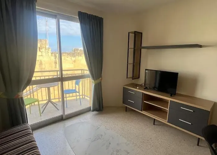 3 Bedrm Balluta Bay Apartament Sliema